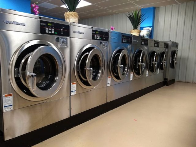 washing_well_mt_ida_ar_laundromat_3